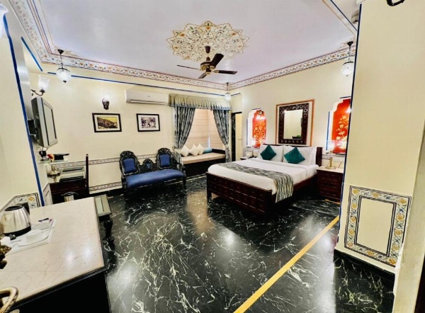 Umaid Mahal - A Heritage Style Boutique Hotel image 8