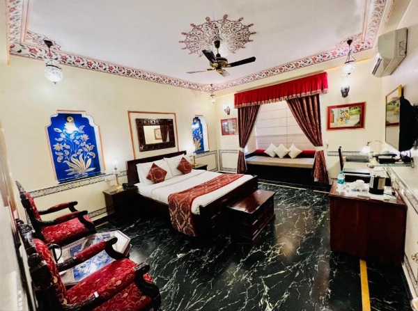 Umaid Mahal - A Heritage Style Boutique Hotel image 9